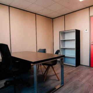 Bureau privé 24 m² 5 postes Coworking Rue Marcel Mérieux Lyon 69007 - photo 2
